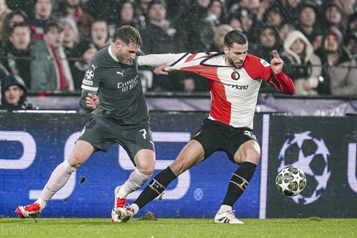 开云体育中国官网-欧冠淘汰赛烽火重燃，赛场上惊心动魄