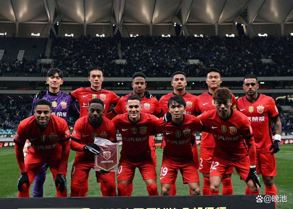 开云体育在线登录-比赛中球员体现出超凡表现，带领球队逆袭