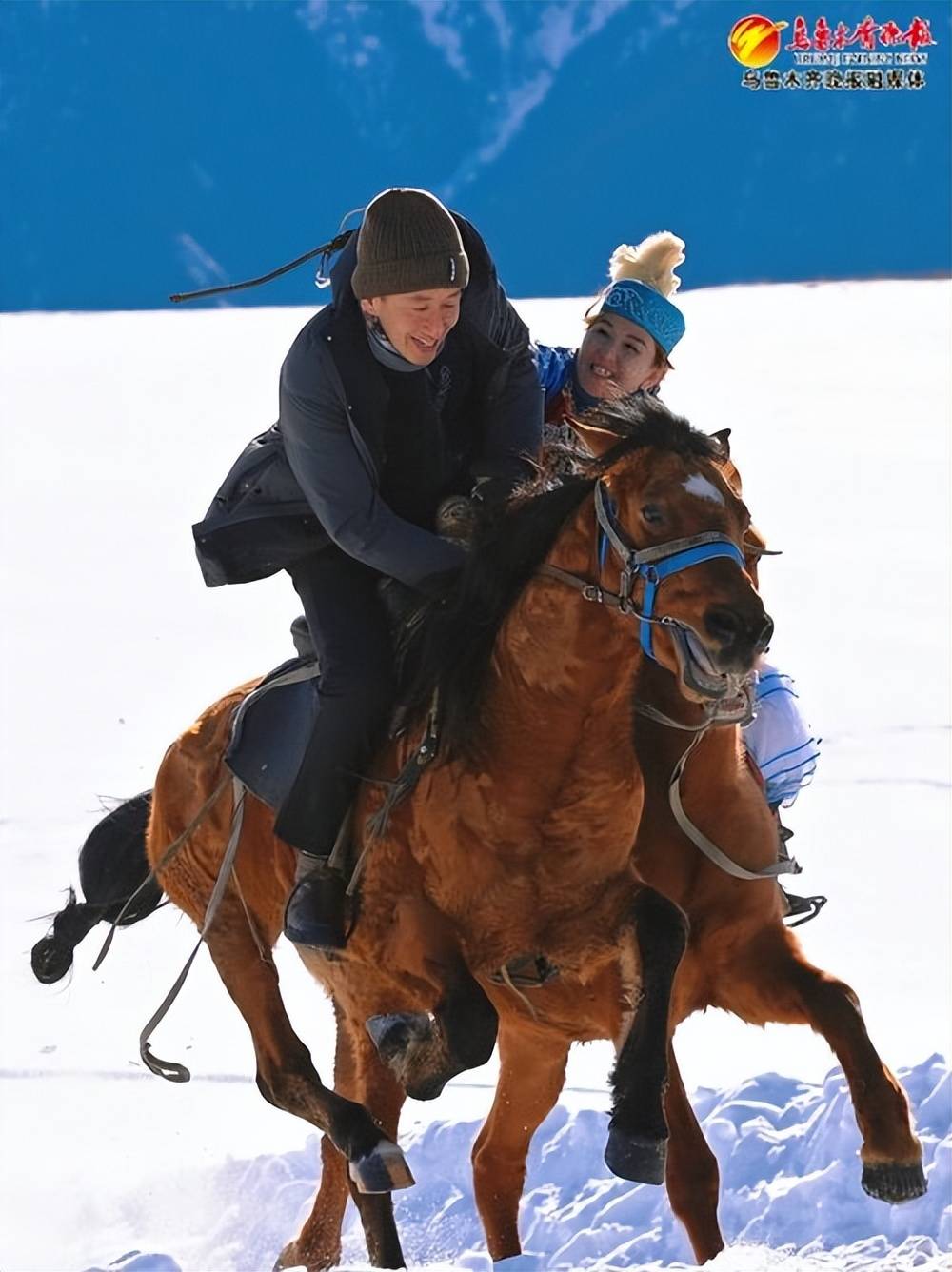 包含纵情疯狂的比赛现场，场面紧张刺激的词条