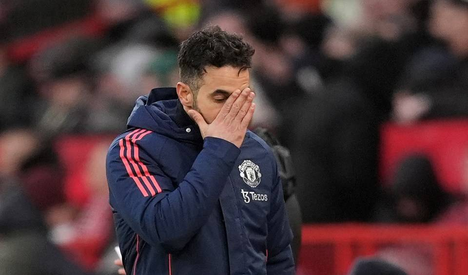 开云体育app下载-曼联罕见失利，主帅面临困境的简单介绍