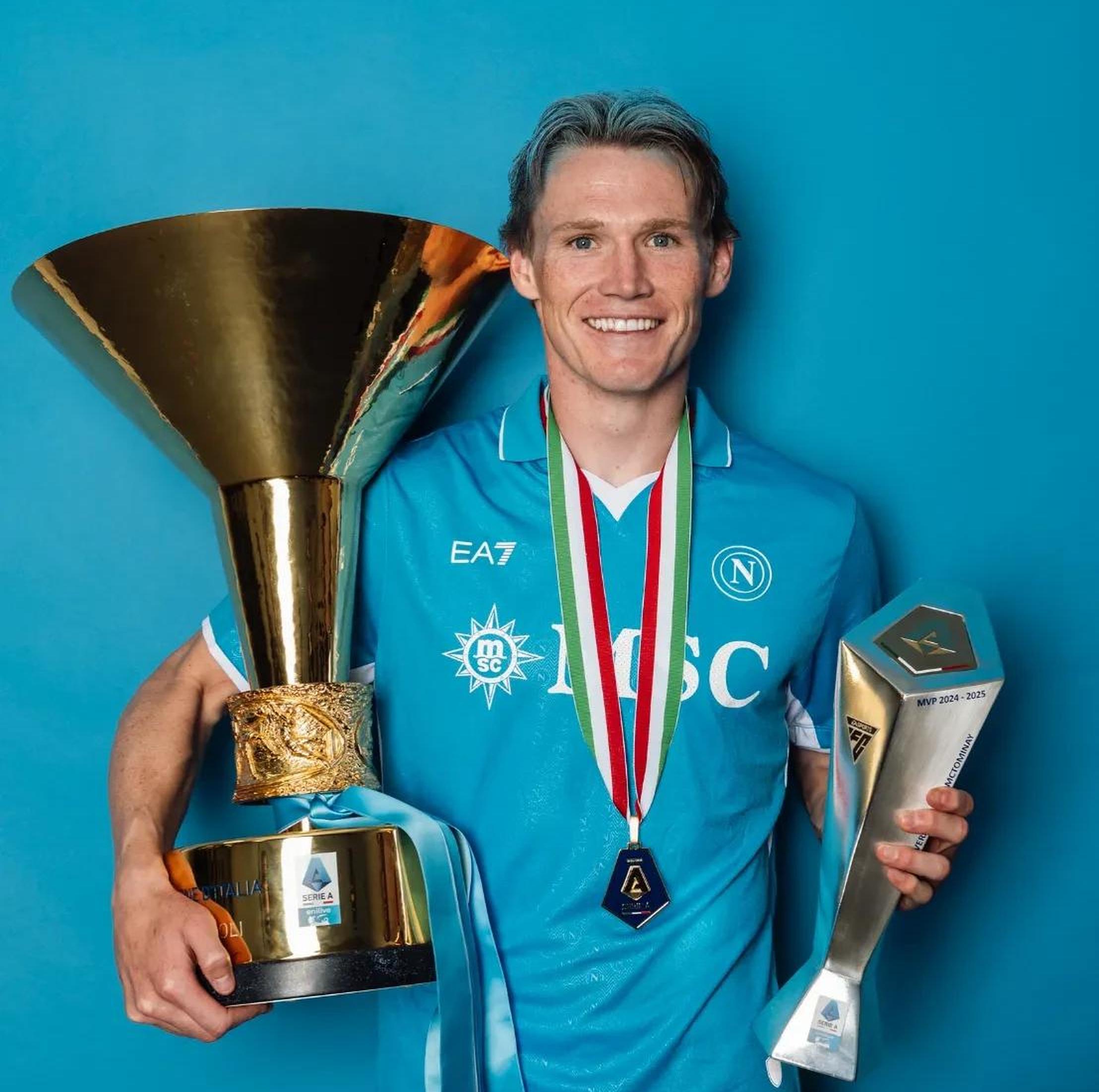 包含意甲比赛中球员们的拼搏精神感动了观众的词条