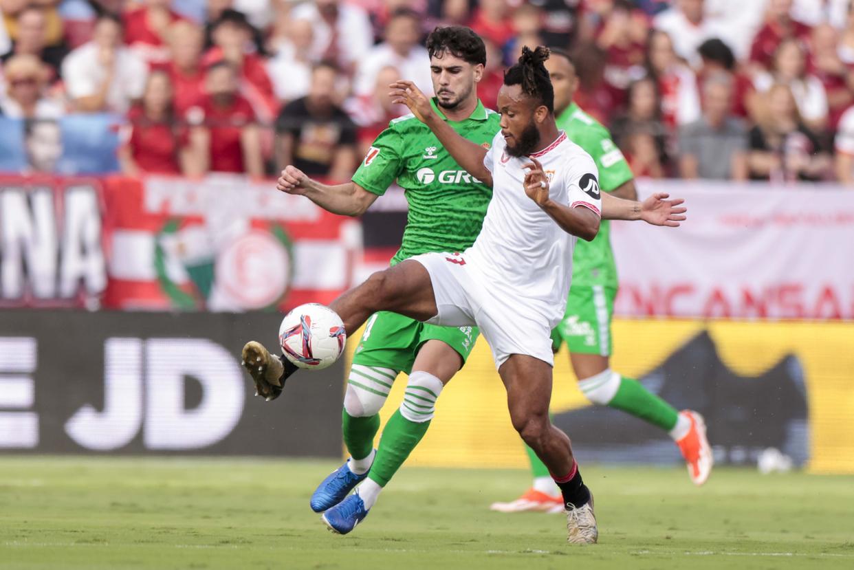 开云体育网页版-包含塞维利亚对阵马竞：激烈的城市德比战的词条