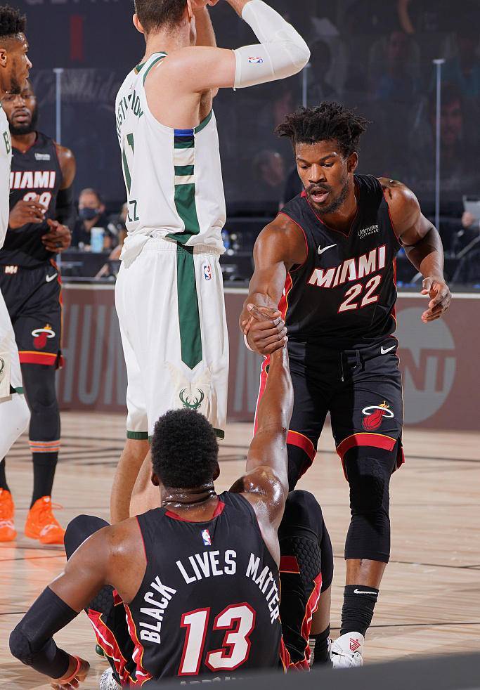 开云体育在线-关于雄鹿队客场告捷，建立新的信心的信息