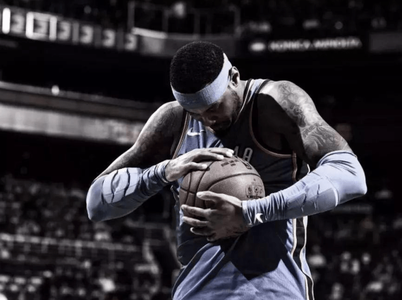 安东尼分力挺开拓者取得胜利