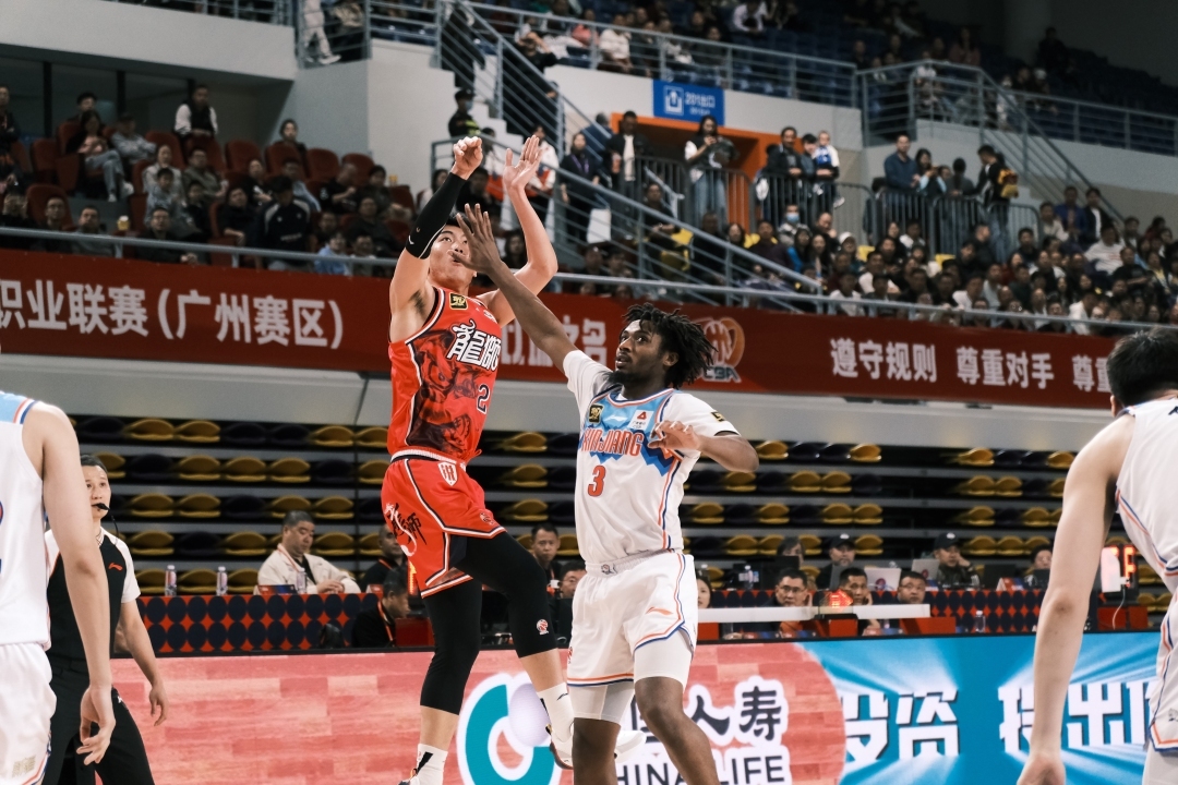 开云体育中国官网-广州队主场迎战山西，全队备战助力同步冲击TOP的简单介绍