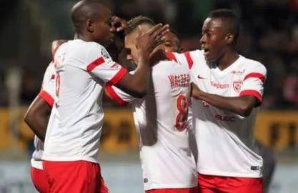 包含甘冈客场胜南特，实力碾压斩获大捷的词条